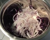 Une image de l'étape 5 de Salade bicolore de chou rouge,oignon de roscoff et scarole.