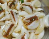 ભરેલાં લસણની સબ્જી (Stuffed Garlic Sabji recipe in Gujarati) રેસીપી સ્ટેપ2ફોટો