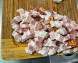 Une image de l'étape 10 de Courgettes et poivrons au lard et épices.