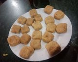 A picture of step 2 of 3 spices potato balls.
