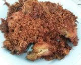 Foto langkah ke 4 dari resep Ayam goreng serundeng.