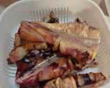 Foto langkah ke 1 dari resep Tumis Pedas Udang Cumi Asap.