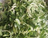A picture of step 2 of Fenugreek (micro greens) bhaji.