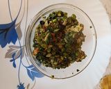 A picture of step 5 of Saag with egg fry.