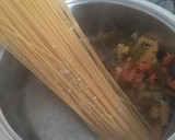 Foto del paso 1 de la receta: Espaguetis con carbonara de salmón