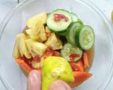 Foto langkah ke 3 dari resep Rujak Buah Kuah Pindang Khas Bali.