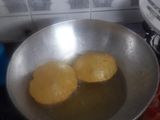 તીખી પૂરી (Tikhi Poori Recipe In Gujarati)