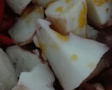 Foto del paso 3 de la receta: Ensalada de pimientos rojos y pulpo