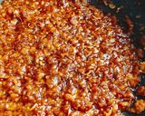 A picture of step 2 of Bún Bò Huế Tái Nạm.