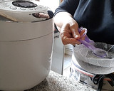 Foto del paso 5 de la receta: Tallarines Negros a las dos salsas