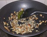 Foto langkah ke 2 dari resep Tumis bunga pepaya.