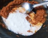 A picture of step 4 of Methi Matar Malai.