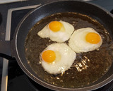 Foto del paso 2 de la receta: Pan relleno con patatas, huevo y cebolla