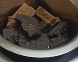 ચોકલેટ(chocolate recipe in Gujarati) રેસીપી સ્ટેપ2ફોટો