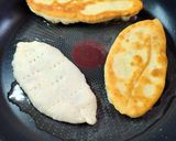 Фото кроку 9 до Жареные пирожки на сковороде с печенкой и мясом.