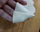 A picture of step 3 of Mishti Singara or Kheeri Singara.