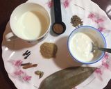 A picture of step 1 of Methi Matar Malai.