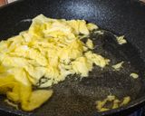 Foto langkah ke 1 dari resep Tumis Jamur Telur.