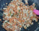 Foto langkah ke 1 dari resep Risoles Segitiga isi Ragout Sayuran .