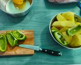 Foto del paso 6 de la receta Muslos de pollo con patatas en el pizzapan