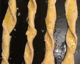 Foto del paso 10 de la receta: Palitos de ajo y salsa picante