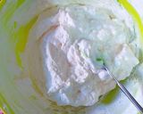 Foto del paso 5 de la receta: Helado extra cremoso de limón con toque de lima verde y azahar