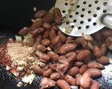 A picture of step 2 of Stuffed Rajma Paratha.