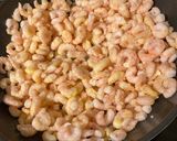 Vajban párolt fokhagymás Shrimp (garnélarák) penne tésztával 🍤🧈🧄😋 recept fázis 1 fotója