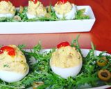 Foto del paso 5 de la receta Huevos de coral rellenos con pescado sobre escarola