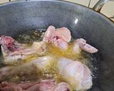 Foto langkah ke 2 dari resep Semur Ayam Kecap Pedas.