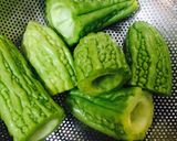 Hình bước làm 1 của món Canh Khổ Qua Nhồi Mọc