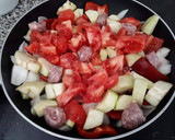 Foto del paso 1 de la receta: Pisto con huevos y butifarra cruda