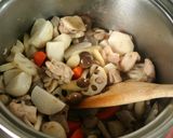 A picture of step 9 of Comforting Chikuzen-ni (Japanese Simmered Chicken and Vegetables).