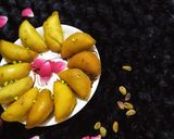करंजी (karanji recipe in hindi) रेसिपी चरण 7 फोटो