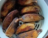Foto langkah ke 1 dari resep Pastel Panggang Pisang Coklat Keju.