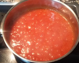 Foto del paso 2 de la receta: Langostinos y mejillones en salsa de tomate al orégano y albahaca