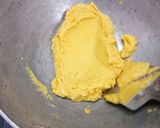 A picture of step 2 of Mango Besan Burfi.