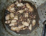 Foto langkah ke 4 dari resep Cumi Saus Hitam Manis.