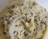 Foto del paso 2 de la receta: Galletas con chispas de chocolate 🍪🍫