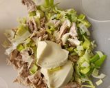 Foto del paso 4 de la receta: Ensalada de pollo con ajopuerros