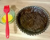 Foto langkah ke 5 dari resep Double Chocolate French Silk Tart / Pie.