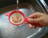 Foto del paso 3 de la receta: Arroz salvaje con Topping de quinua