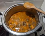 A picture of step 5 of Beef goulash with pasta.