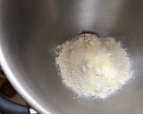 Une image de l'étape 1 de Pâte brisée épeautre,lait et vanille.