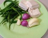 Foto langkah ke 1 dari resep Tumis Tahu Cabai Hijau.