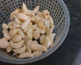 A picture of step 3 of Karonde ki sabji.