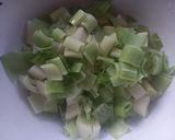 Foto del paso 2 de la receta: 302. Crema de puerro y judías verdes