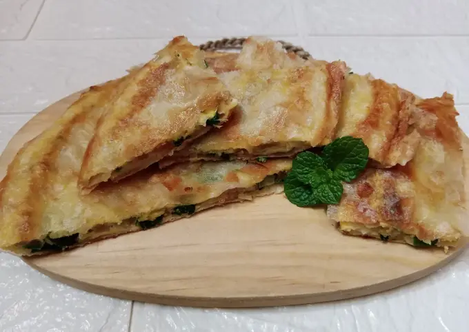 Langkah-langkah untuk membuat Cara membuat Martabak Telur Rumahan (Simpel)