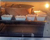 Foto langkah ke 5 dari resep Caramel Cake (Bolu Sarang Semut).