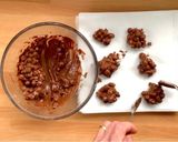 Foto del passaggio 4 della ricetta Bon Bon di Ceci e Cioccolato